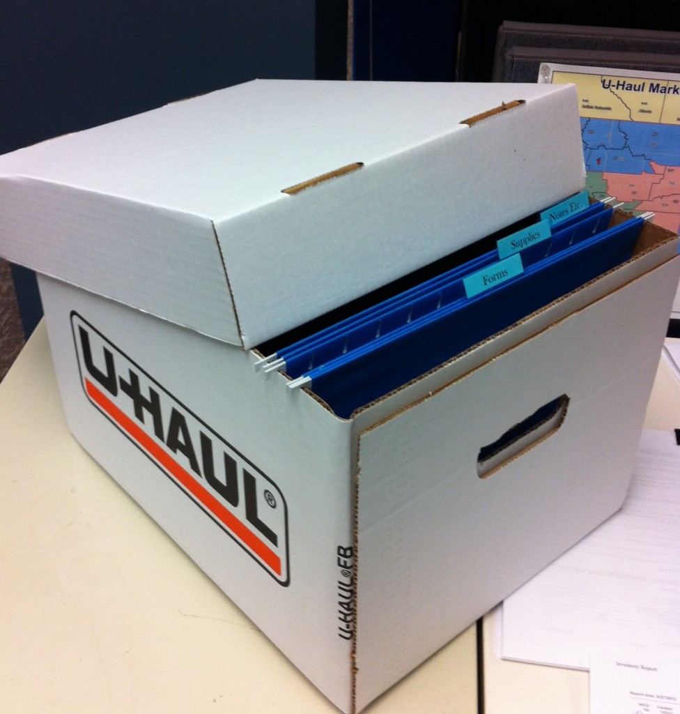 A Short Guide to Organizing The Small Stuff - Moving Insider