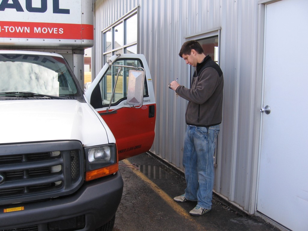 Inspecting your moving truck