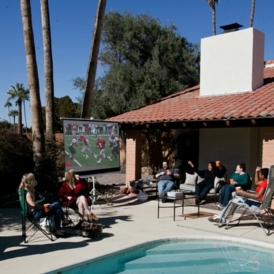 5 Tips for Hosting an Outdoor Party for the Big Game