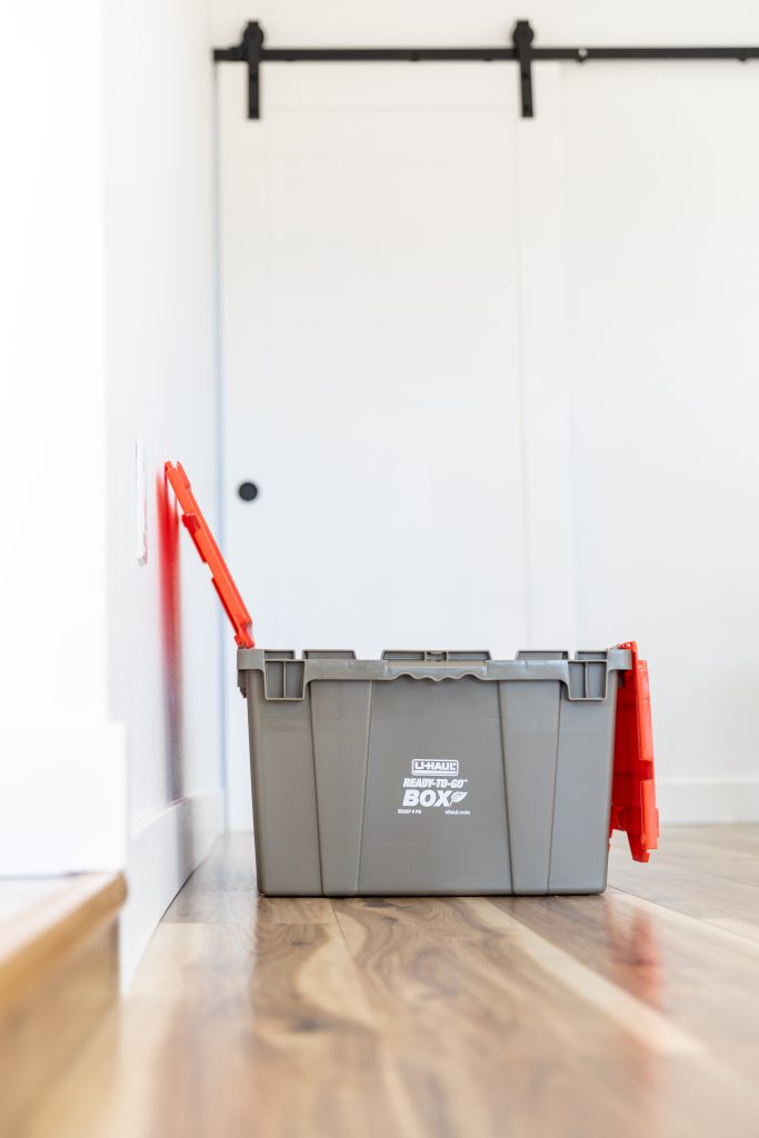 3 out of the the 5 R's isn't bad at all! Use Ready-To-Go Boxes to help get you closer to a zero waste move.