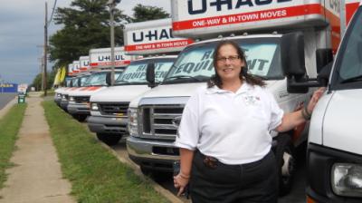 U Haul Moving Truck Rental In Woodbridge Va At U Haul Moving Storage Of Potomac Mills