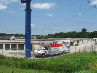 U Haul Moving Truck Rental In Spring Hill Tn At Storage Station