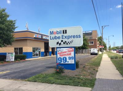 U Haul Moving Truck Rental In Hickory Hills Il At Mobil 1 Lube Express