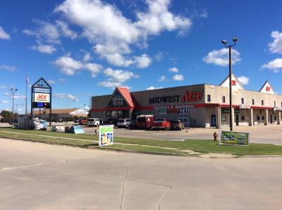 U Haul Buy Moving Supplies In Manhattan Ks At Midwest Ace Hardware