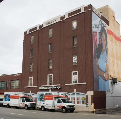 U Haul Moving Truck Rental In Indianapolis In At U Haul Moving Storage Of Downtown Indianapolis