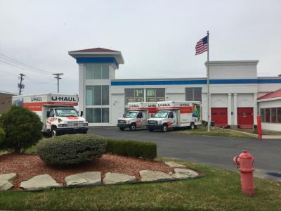 U Haul Moving Truck Rental In Livonia Mi At National Storage Center