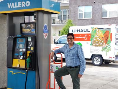 U Haul Moving Truck Rental In Atlanta Ga At Valero Gas Station