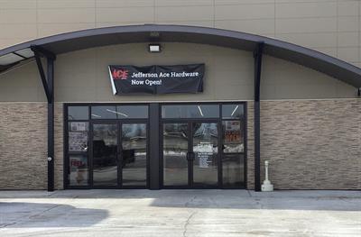 U Haul Moving Truck Rental In Jefferson Ia At Jefferson Ace Hardware