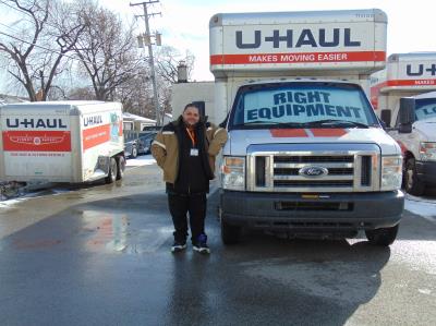 U Haul Moving Truck Rental In Bellwood Il At U Haul Moving Storage Of Bellwood