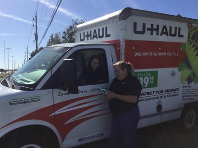 U Haul Moving Truck Rental In Glenn Heights Tx At Store Space