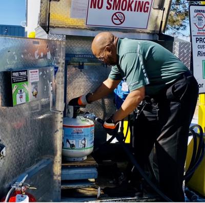 Propane Tanks Propane Tank Refills In Highlands Ranch Co At U Haul Moving Storage Of Highlands Ranch U Haul