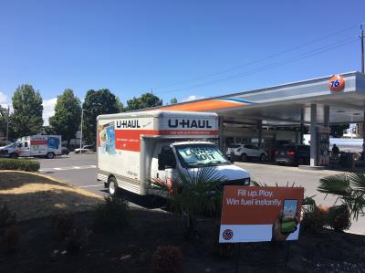 U Haul Moving Truck Rental In Portland Or At 76 Gas Station
