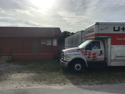 U Haul Moving Truck Rental In Dundee Fl At Anytime Towing