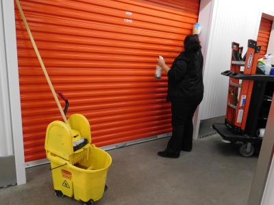 U Haul Virtual Tour Storage Facility Housekeeper