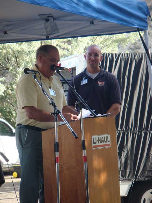 Mayor Castillon addresses the crowd during the unveiling event.