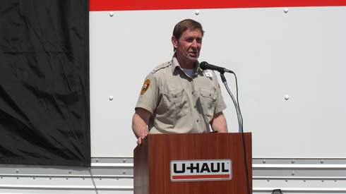 Dave Roberts, Manitoba Conservation, addresses the crowd at the start of the ceremony.