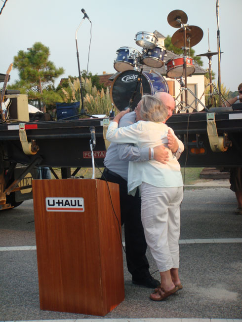 Mayor Sullivan was so pleased to receive her plaque that she thanked Rich Cowell with a hug.