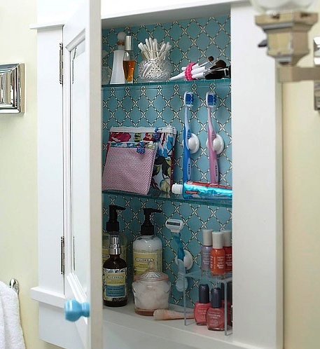 4 Easy Steps to Organizing a Medicine Cabinet