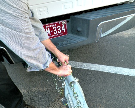 What do I Need to Know About Trailer Hookup?