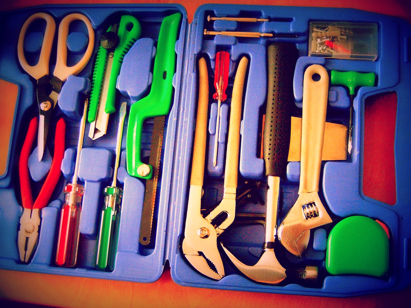 How to Make Basic Home Repairs