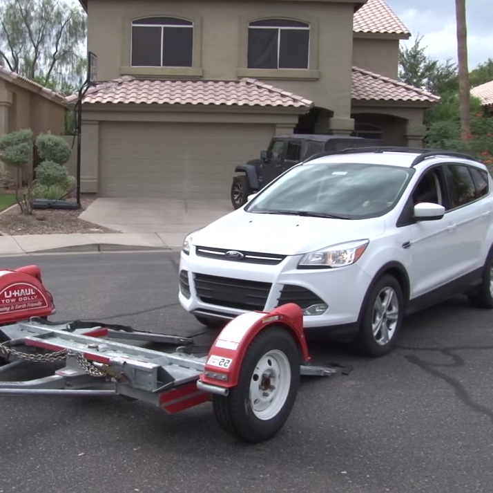How to Load a Car onto a Tow Dolly [VIDEO]